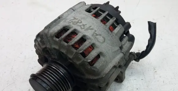 Volkswagen Touran I Generator/alternator 