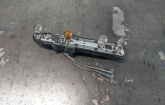 Mercedes-Benz C W203 Tail light bulb cover holder 153558-00