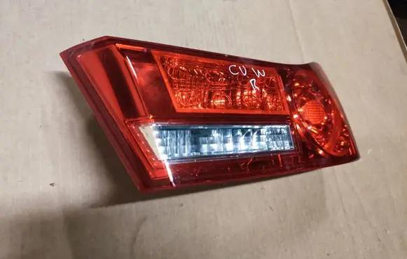 Honda Accord Tailgate rear/tail lights P8129R
