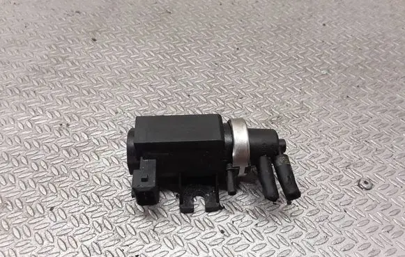 Nissan X-Trail T30 Turbo solenoid valve 14956AW401