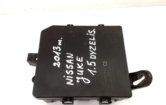 Nissan Juke I F15 Fuse box set 284B71KA0C