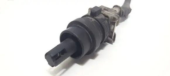 Volkswagen Polo III 6N 6N2 6NF Intake air temperature sensor 028906081