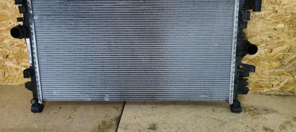 Opel Insignia A Coolant radiator 13241725 S8112001