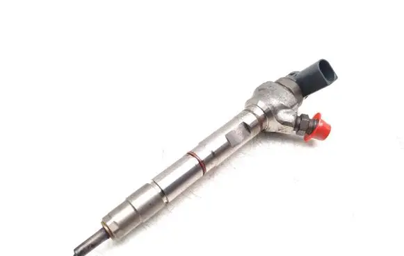 Audi A6 C7 Fuel injector 04L130277AE 0445110471
