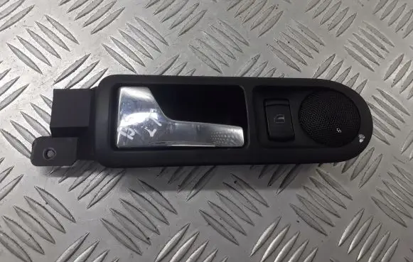 Volkswagen PASSAT B5.5 Rear door interior handle trim 3B0839113