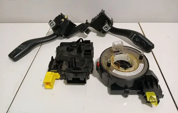 Audi A3 S3 8P Wiper turn signal indicator stalk/switch 8P0953549K