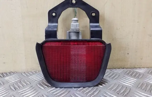 Toyota Avensis T220 Third/center stoplight 54533721 54533729