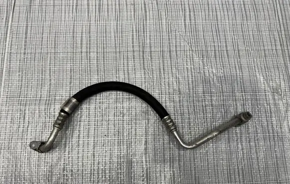 Peugeot 307 Air conditioning (A/C) pipe/hose 9826365580