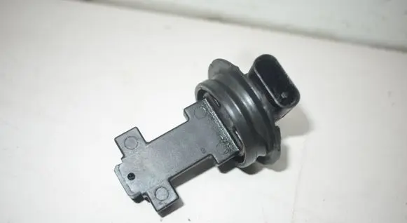 Chrysler Town u0026 Country V Camshaft position sensor 25073221004