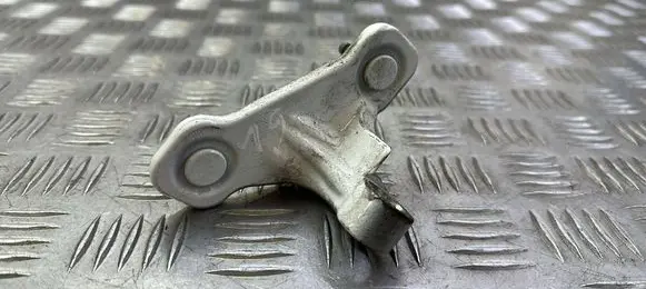 Mercedes-Benz E W212 Front door upper hinge 