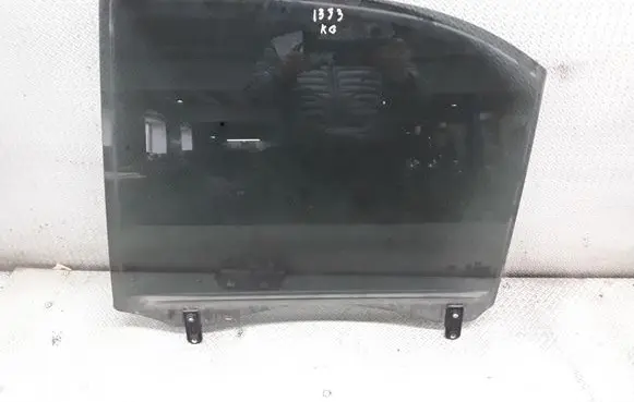 KIA Sorento Rear door window glass