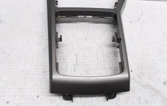 Opel Astra H Gear shifter surround trim plastic 13116961 331985437