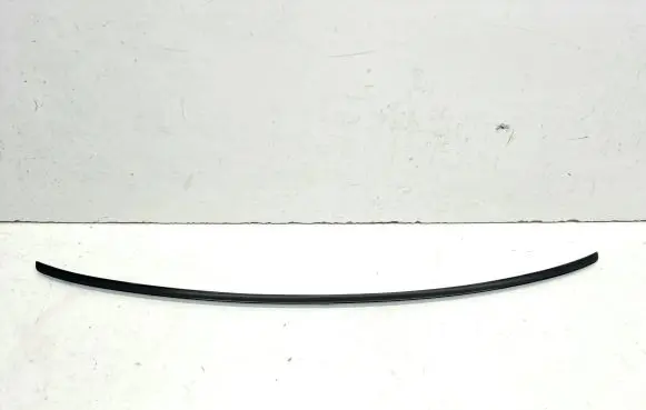 Porsche Cayenne (9Y0 9Y3) Tailgate/trunk spoiler 9Y3827918