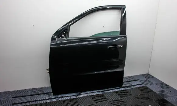 Dodge Durango III Front door