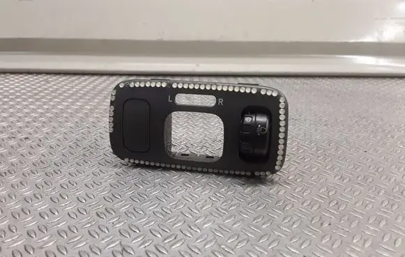Toyota Yaris Verso Headlight level height control switch