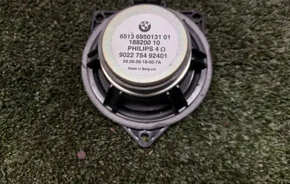 BMW X3 E83 Front door speaker 695013101 6513695013101 902275492401