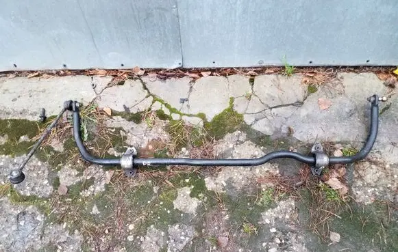 Volkswagen Touran II Front anti-roll bar/sway bar 1K0411303AM