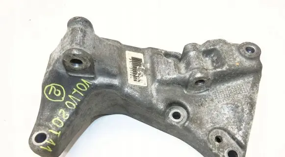 Volvo XC60 Engine mounting bracket 31430702