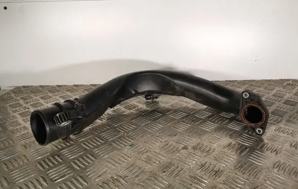 Dacia Duster Intercooler hose/pipe 8200645723