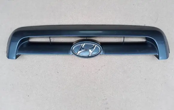 Hyundai Santa Fe Front bumper upper radiator grill HYUNDAI SANTAFE I LIFT 2003-2006 GRILL ATRAPA CHŁODNICY ZDERZAKA PRZÓD 86351-26700