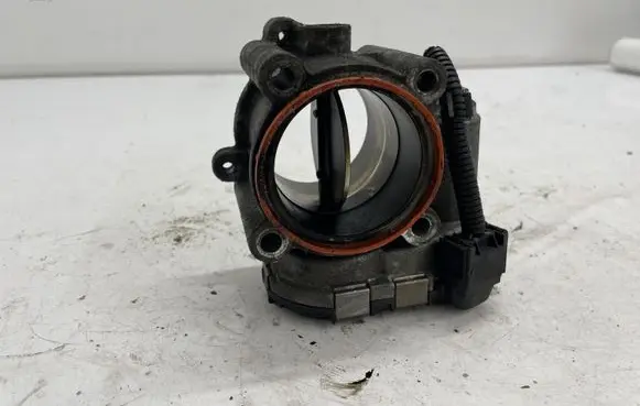 Mercedes-Benz CLS C218 X218 Throttle valve A6420900270