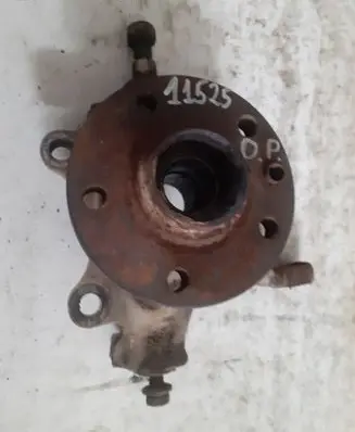 Volkswagen Transporter - Caravelle T4 Front wheel hub 701407258A