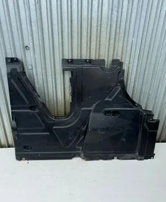Mercedes-Benz Sprinter W907 W910 Engine splash shield/under tray a9075200200
