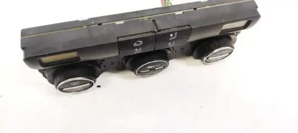 Volkswagen PASSAT B6 Climate control unit