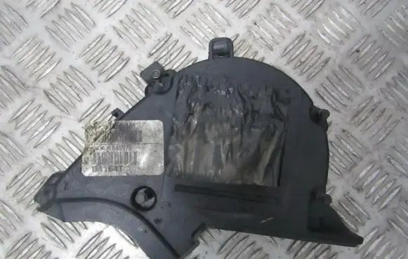 Ford Focus Timing belt guard (cover) 9651560180