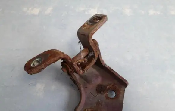Mazda 626 Front door upper hinge