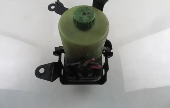 Seat Ibiza III (6L) Power steering pump 6Q1423051AD 6Q0423156M 6Q2423051R