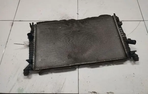 Ford Focus C-MAX Coolant radiator 