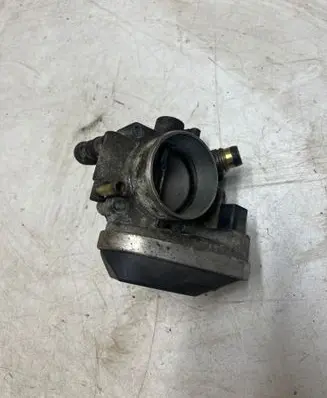 Opel Zafira B Throttle valve 55562380 A2C53192017 1020909