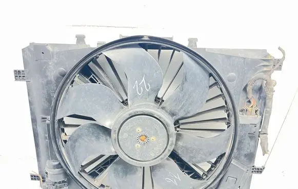 Mercedes-Benz C W204 Electric radiator cooling fan A2045000755