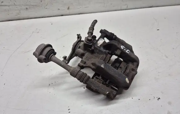 Opel Astra J Rear brake caliper 13407126