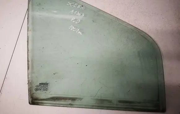 Renault Scenic I Front door vent window glass four-door as2