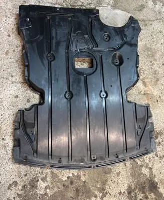 BMW 3 E90 E91 Engine splash shield/under tray