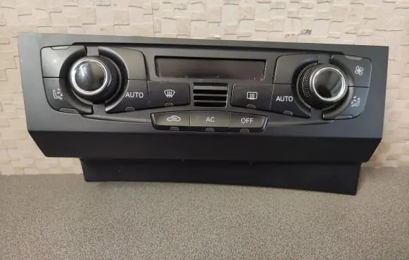 Audi A4 S4 B8 8K Climate control unit 8T2820043M
