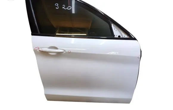 Alfa Romeo Stelvio Front door
