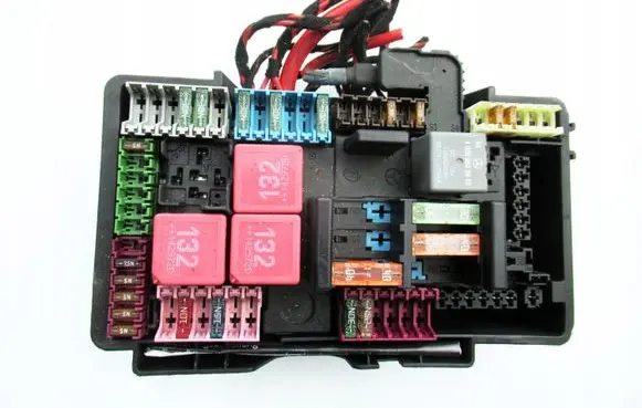 Mercedes-Benz C W205 Fuse module