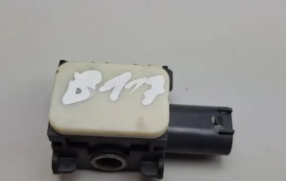 Mercedes-Benz ML W164 Airbag deployment crash/impact sensor 0038202826 160607 403623