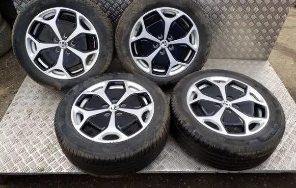 Opel Ampera R17 alloy rim 9598436