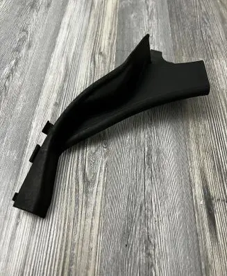 Honda CR-V Fender end trim 74221TOAAO 74221T0AA0