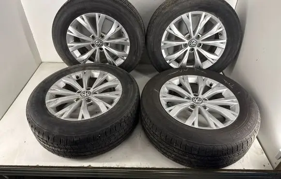 Volkswagen Tiguan Allspace R17 alloy rim 5NG601025 5NN6010258Z8