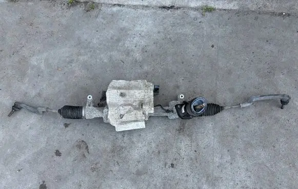 Mercedes-Benz B W246 W242 Steering rack 6700002620