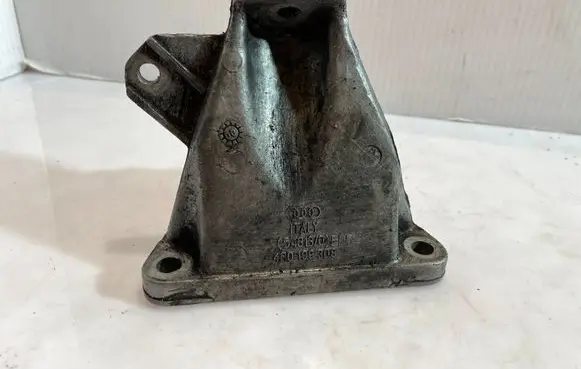 Audi A6 S6 C5 4B Engine mounting bracket 4B0199308