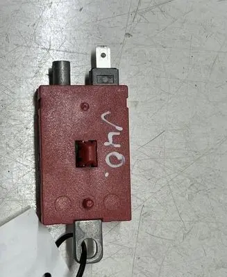 Volvo V40 Aerial antenna amplifier 7CP118C847EA P30761698