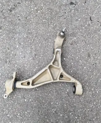 Dodge Durango Front lower control arm/wishbone 04877716AB