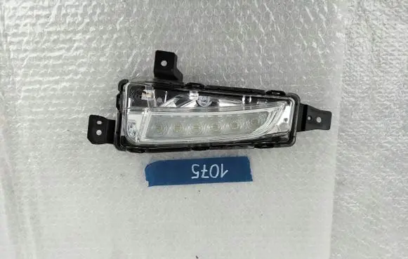 Suzuki Vitara (LY) Front fog light W1378