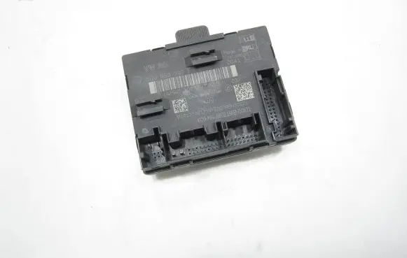 Volkswagen PASSAT B8 Door control unit/module 5Q0959592E 5Q0959592